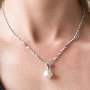 Glamour Girl - Paparazzi Necklace white